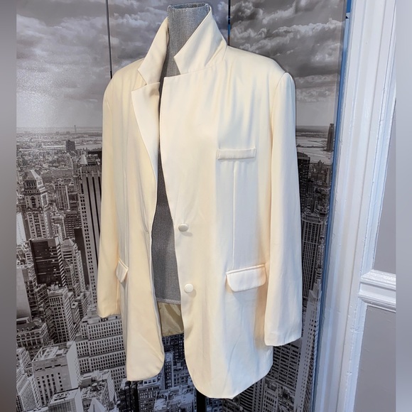 Oversized Aesthetic Blazer - Picture 4 of 7